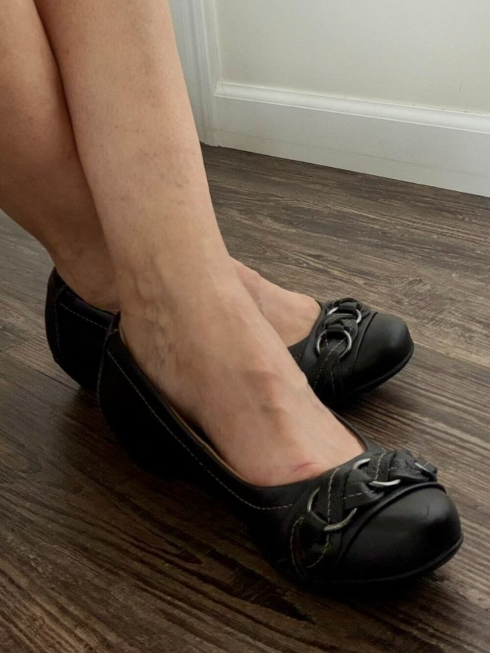 SoftSpots Black Leather Comfort Flats – Braided Leather/Silver Accent – Size 7M - Picture 8 of 15